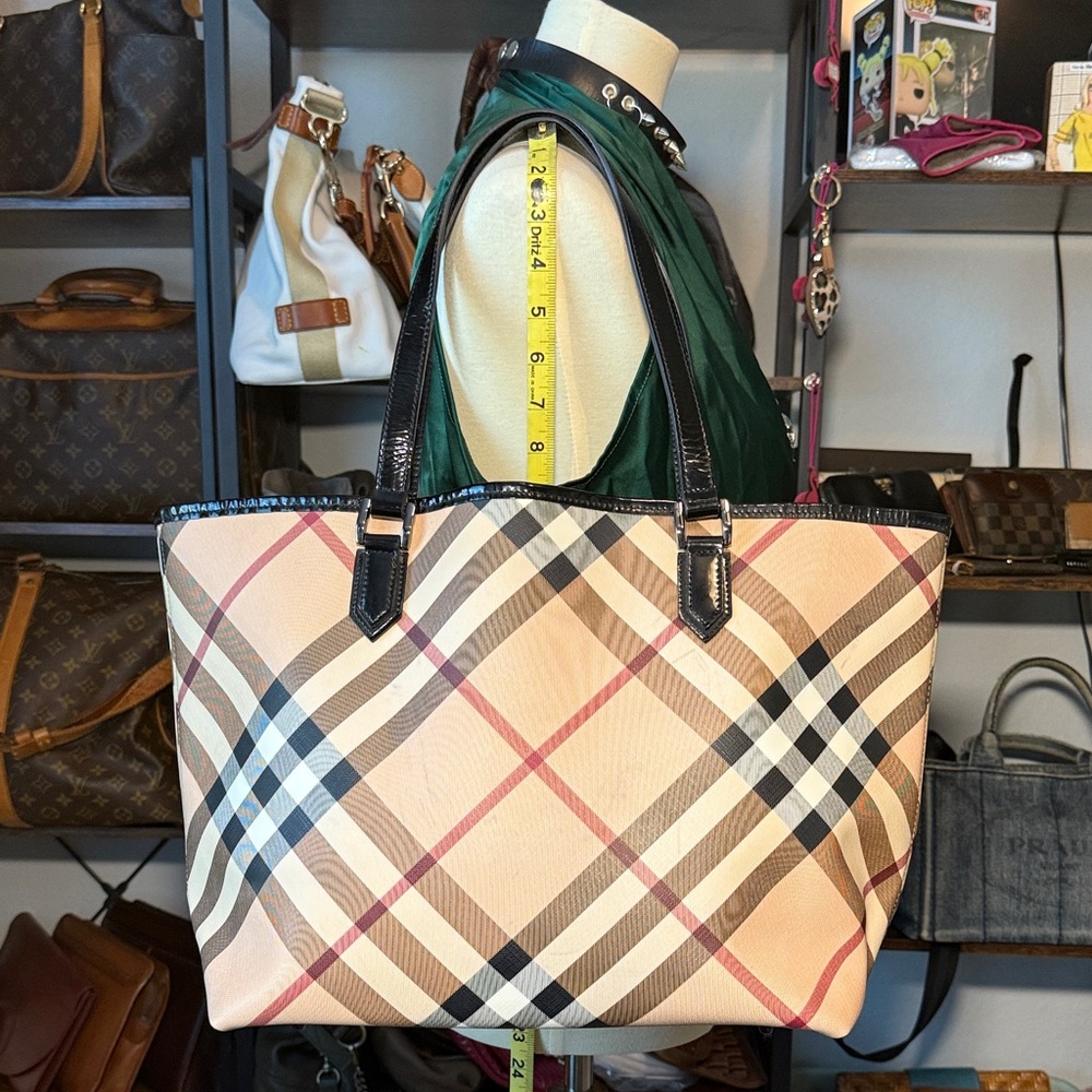 Burberry Beige and Black Checkered Tote - Picture 2 of 11